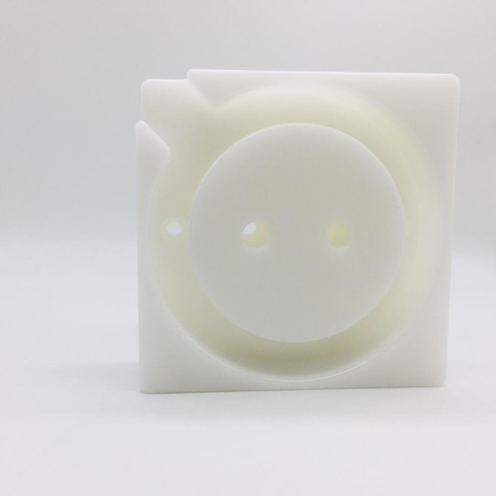 mehāniski apstrādātas plastmasas detaļas