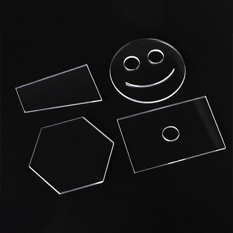 qaybaha balaastikada ah ee goynta laser-ka