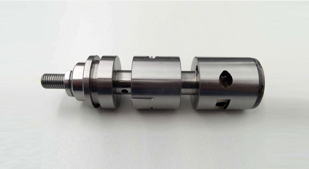 Schroefbewerkte klep