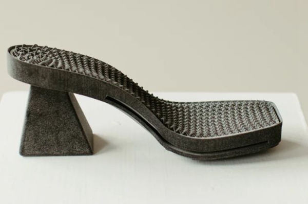 1732209832 65 Hilos the 3D printed shoe startup raises 3 million