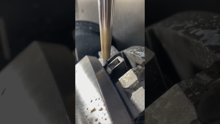 cnc machining of automobile lamps #cncmachiningparts #cncmachining #cnc #5axiscnc