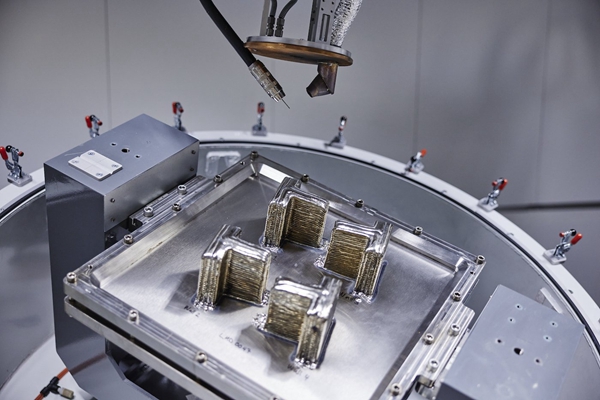 1733083198 472 GKNA develops exclusive laser line metal deposition technology that can