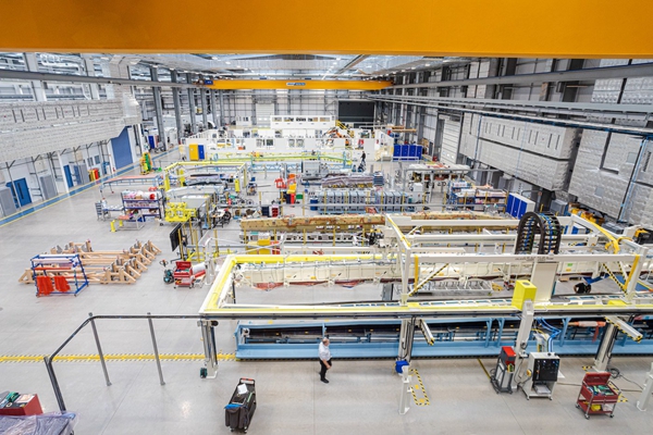 1733083198 695 GKNA develops exclusive laser line metal deposition technology that can