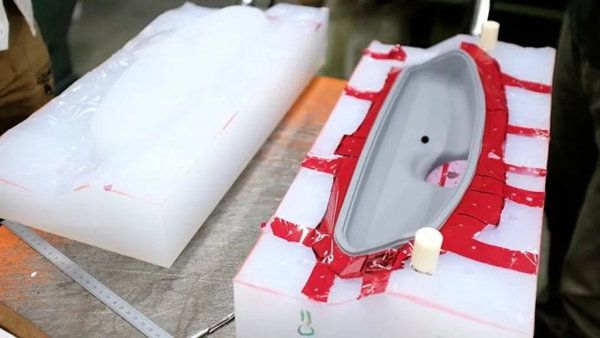 1733320488 920 What is vacuum injection molding and what types of products