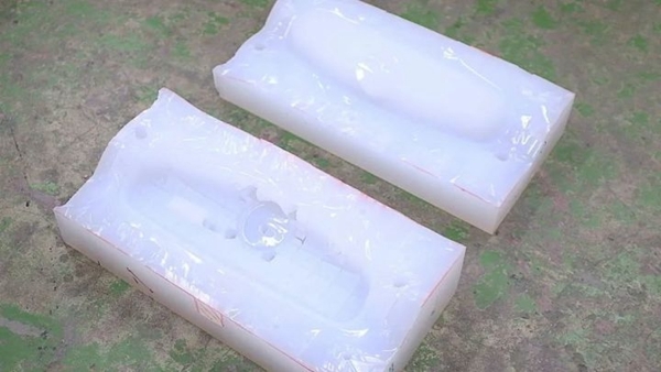 what is vacuum injection molding and what types of products