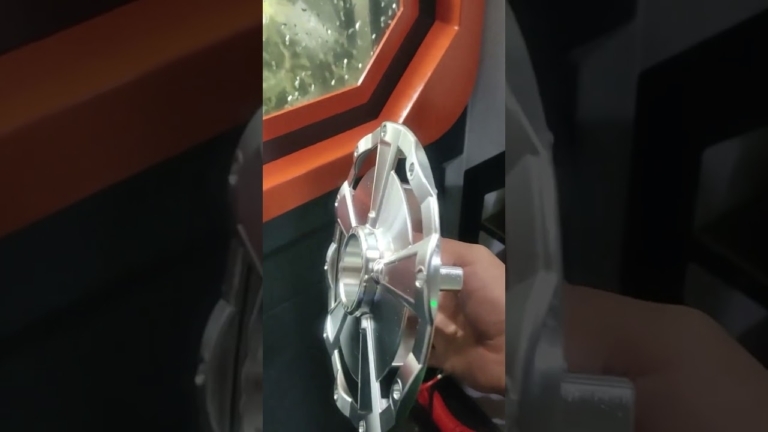 5 axis cnc machining chuck #cncmachiningparts #cncmachining #cnc #5axiscnc