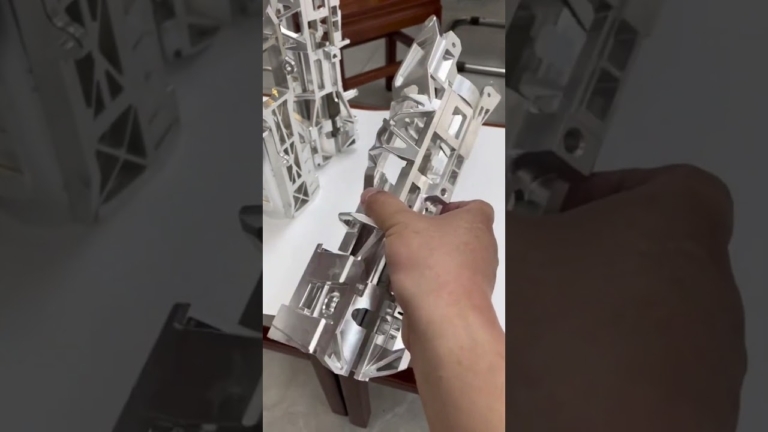 cnc five axis machining of complex shaped parts cncmachining #machiningprocess #glcncmachining