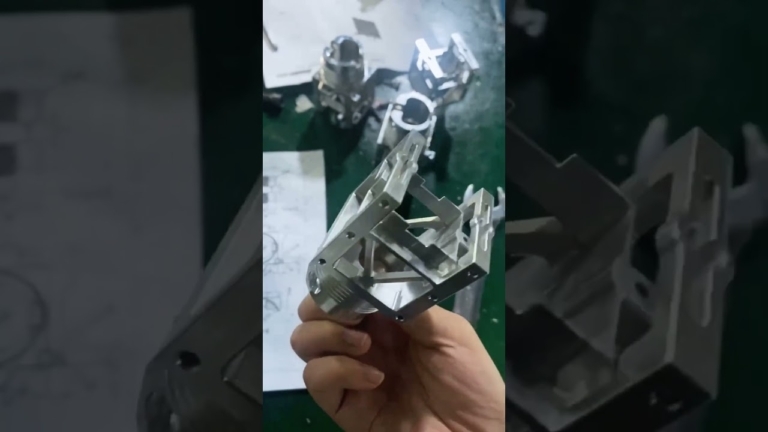 machining of small anisotropic parts#glcncmachining #cnc