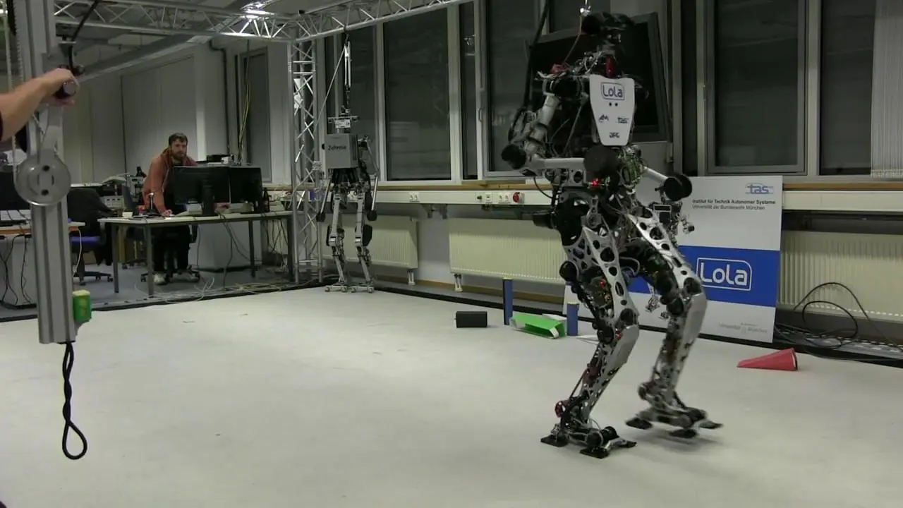 6 axis robot model​ vs robot lola 3d model​