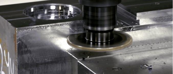 1738845163 726 CNC Knowledge Are CNC tools damaged worn and broken The